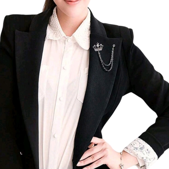 Crown Silver Tone With Rhinestones Unisex Chained Decor Brooch - Picture 8 of 8